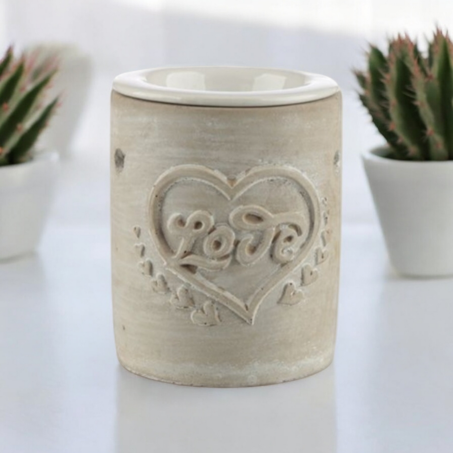 Concrete Love Heart Embossed Wax Warmer