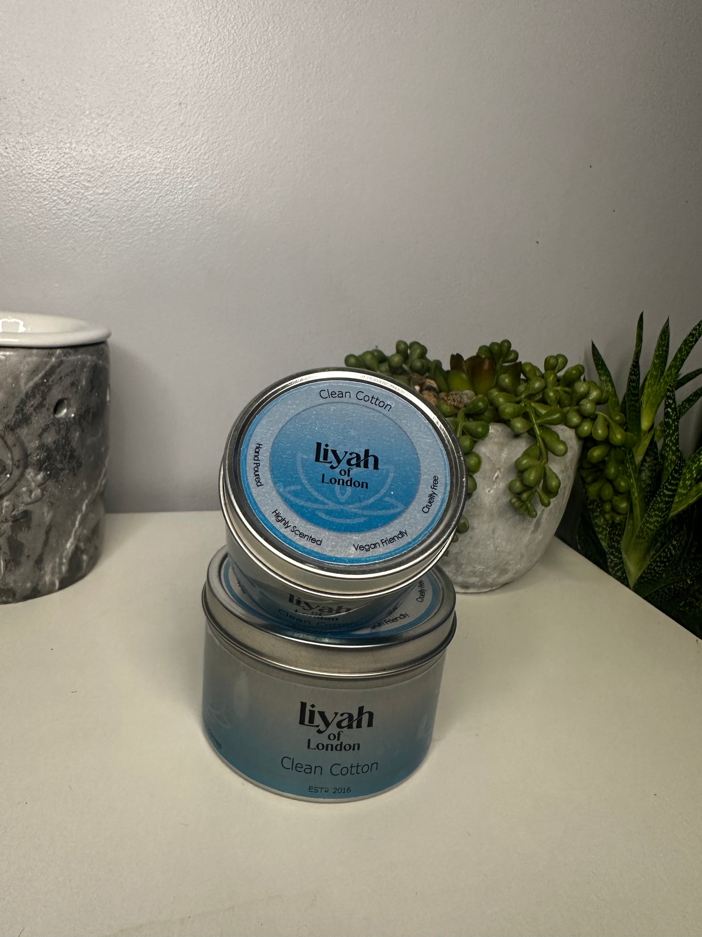 Clean Cotton Small Candle Tin
